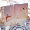Lecture de l'album jeunesse Premiers flocons par un enfant